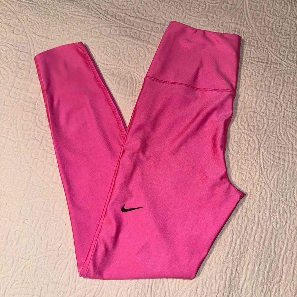 Nike neon pink leggings